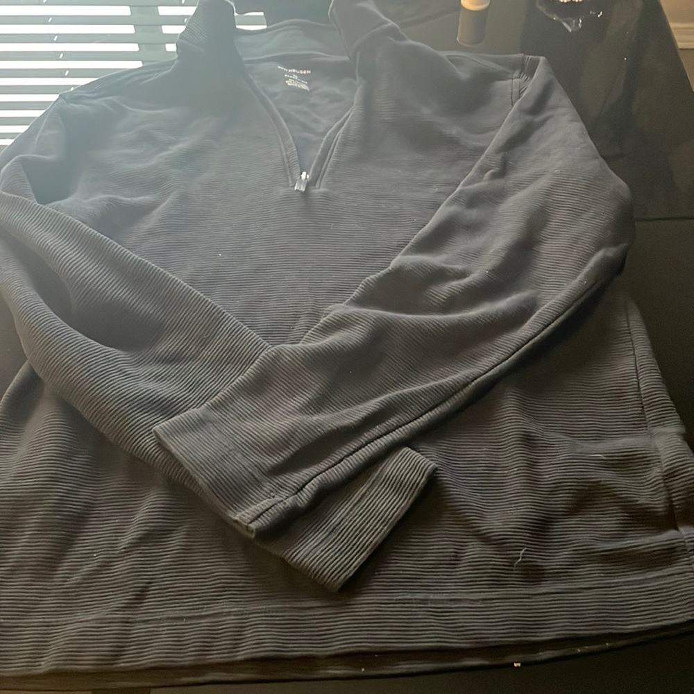 Black mens pull over